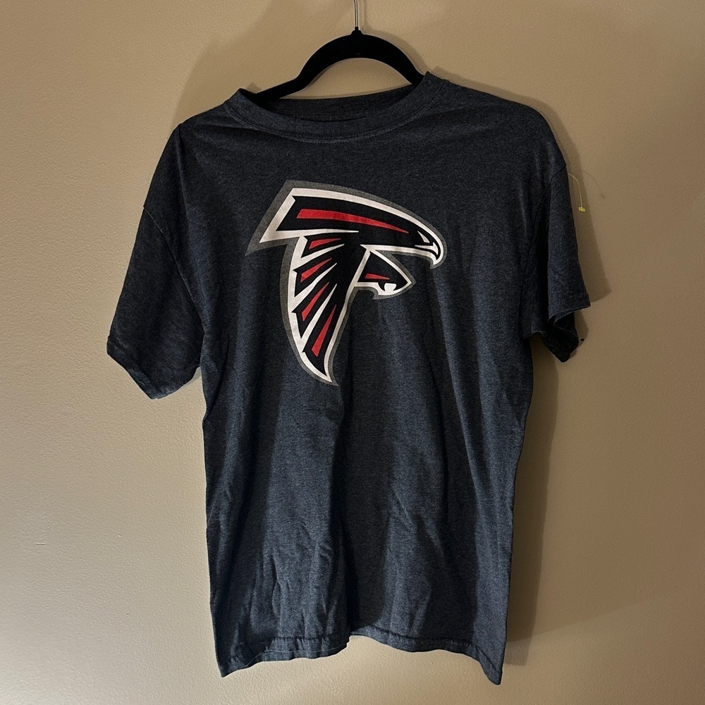 Gildan Men's Dark Gray T-Shirt with Red and White Logo